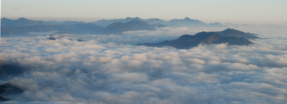 云涌峰浮.jpg 云涌峰浮.jpg